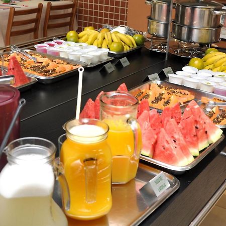 Hotel Carolina Plaza Uberaba Exteriör bild