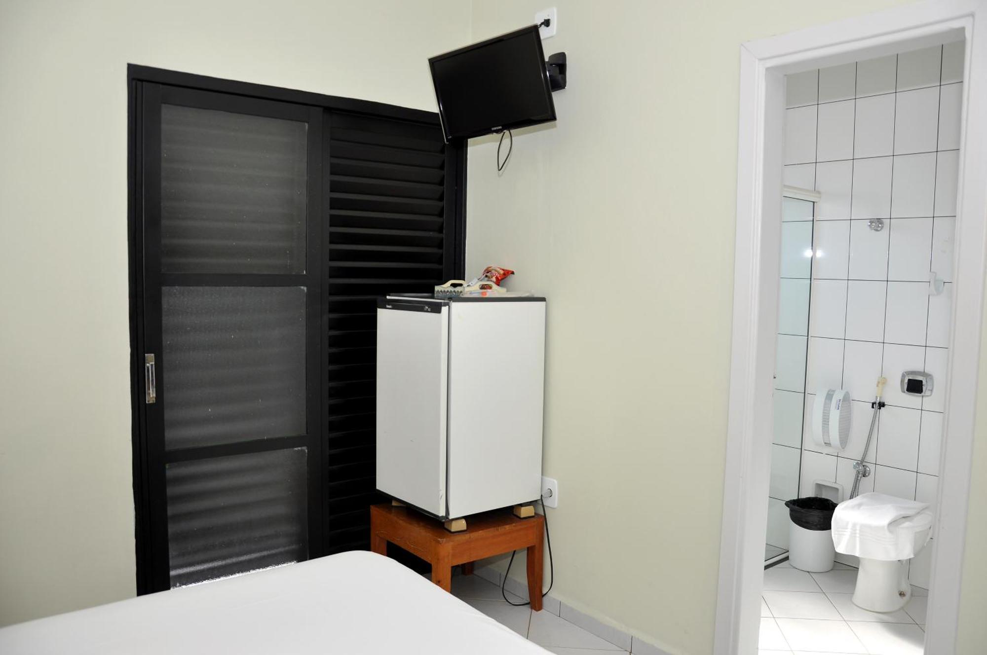 Hotel Carolina Plaza Uberaba Exteriör bild