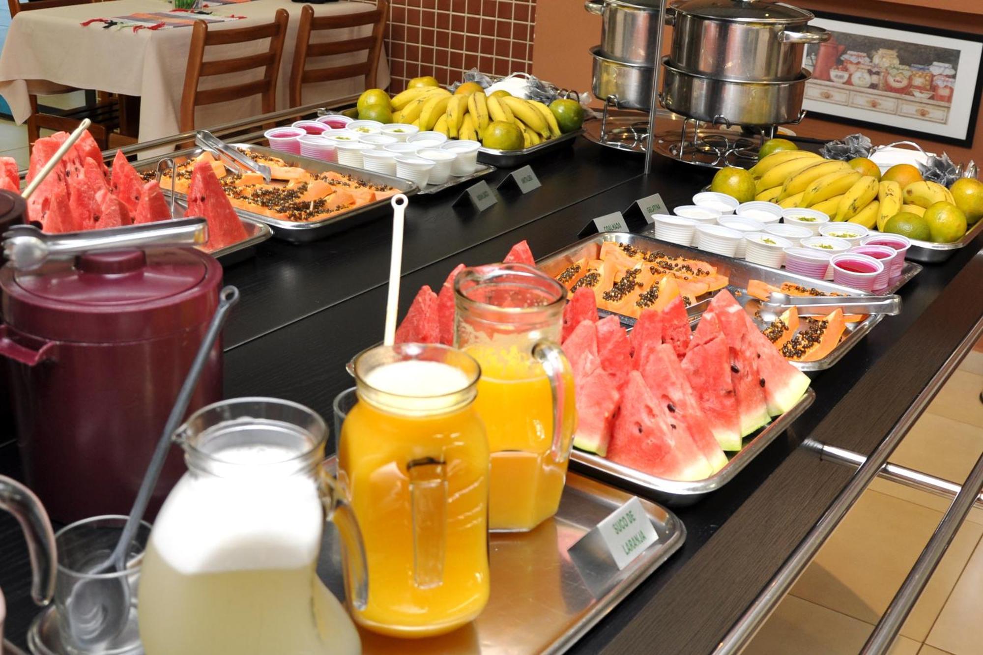 Hotel Carolina Plaza Uberaba Exteriör bild