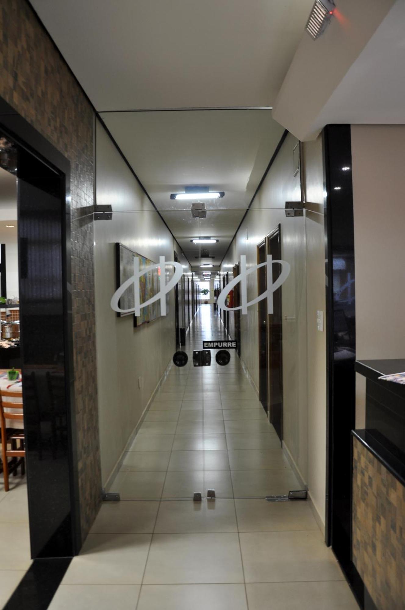 Hotel Carolina Plaza Uberaba Exteriör bild