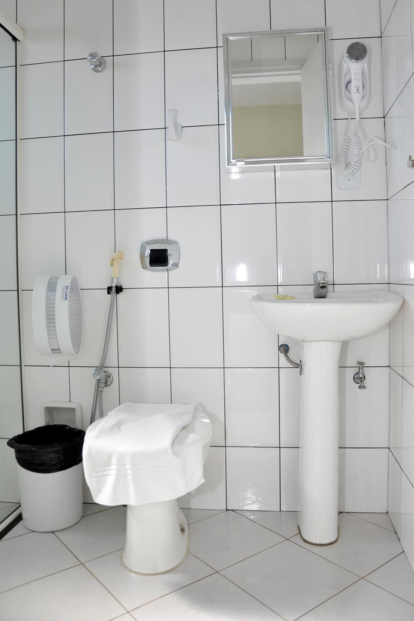 Hotel Carolina Plaza Uberaba Rum bild