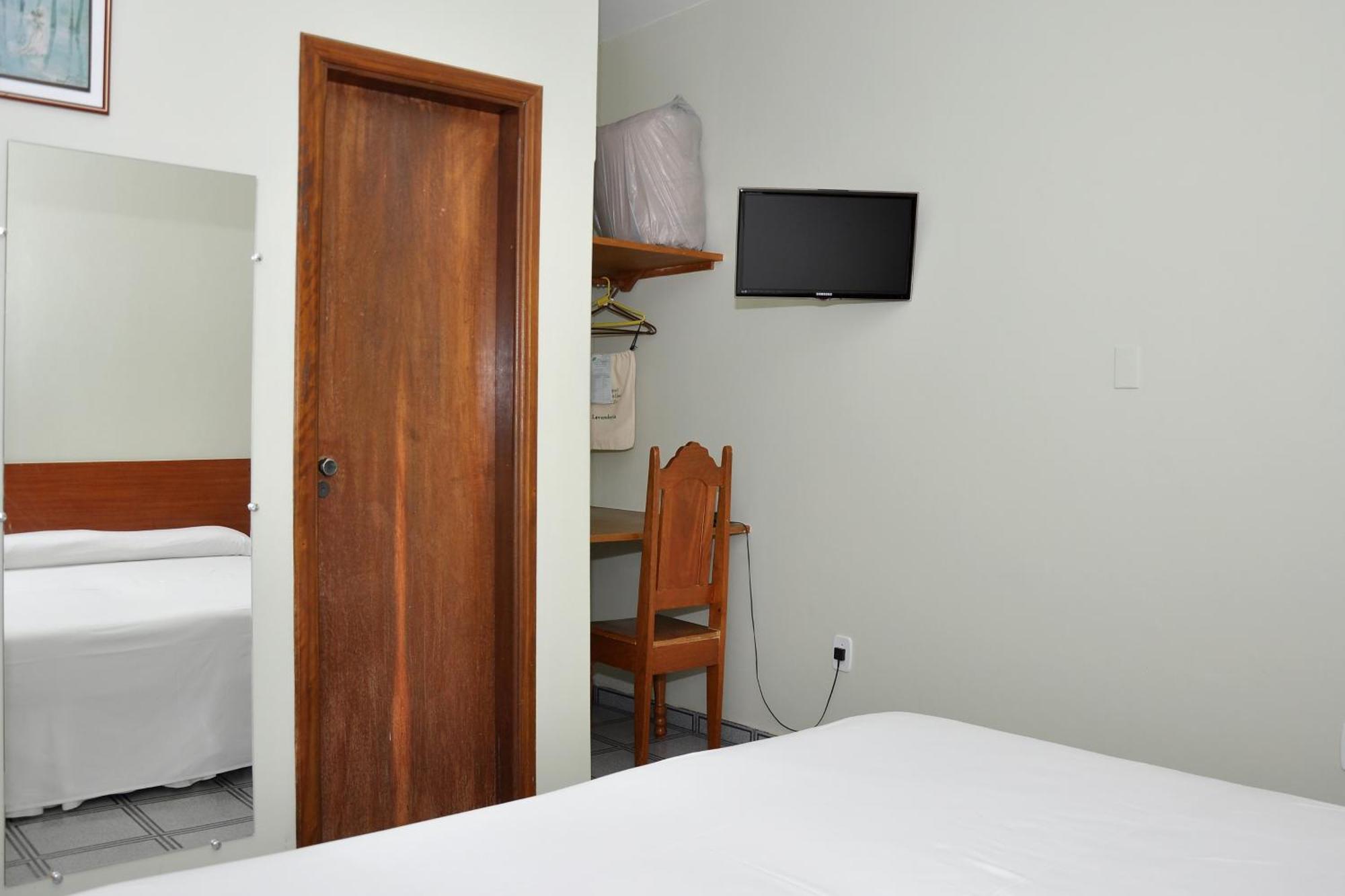 Hotel Carolina Plaza Uberaba Rum bild